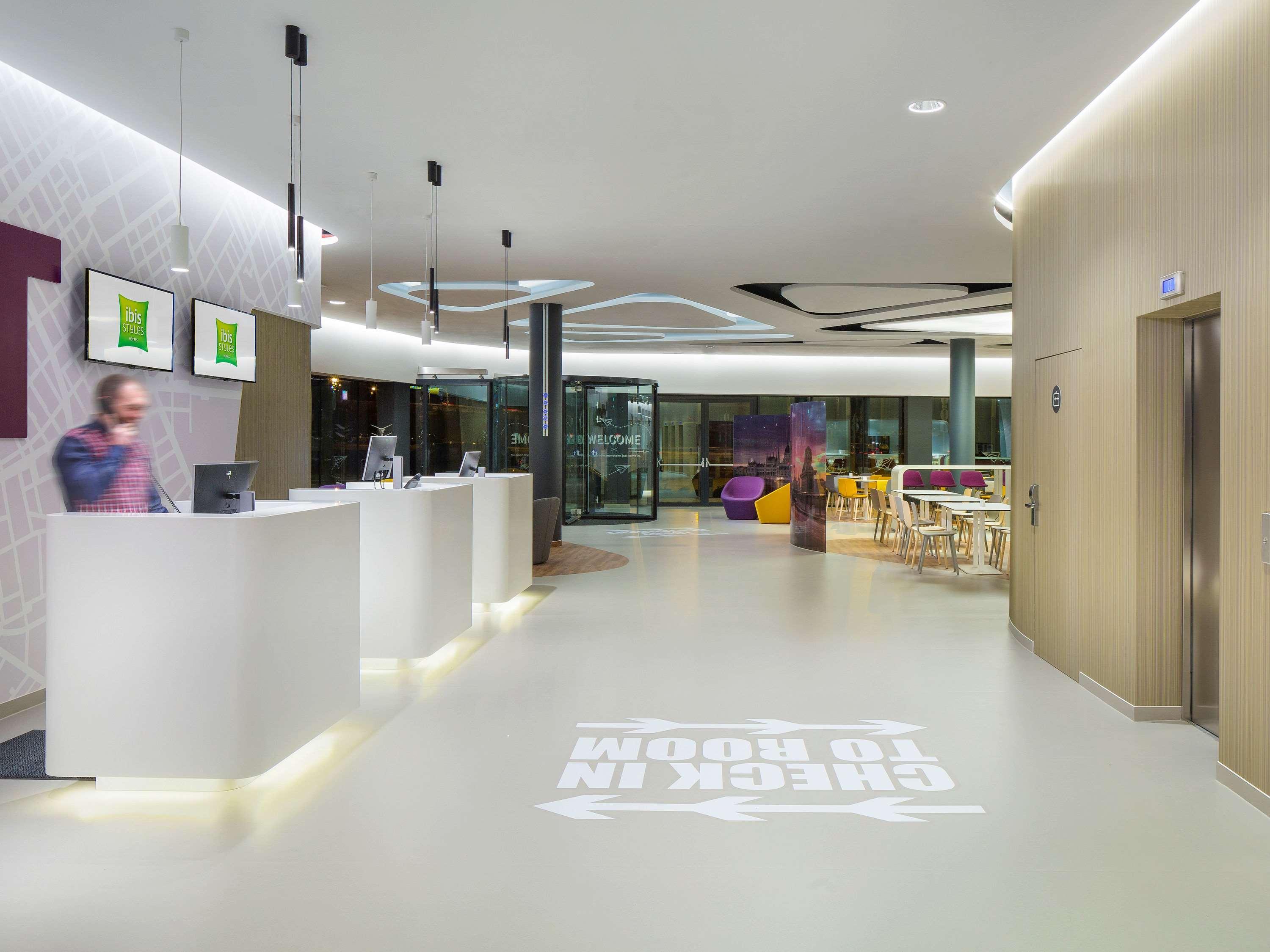 Ibis Styles Budapest Airport Hotel Vecses Ngoại thất bức ảnh